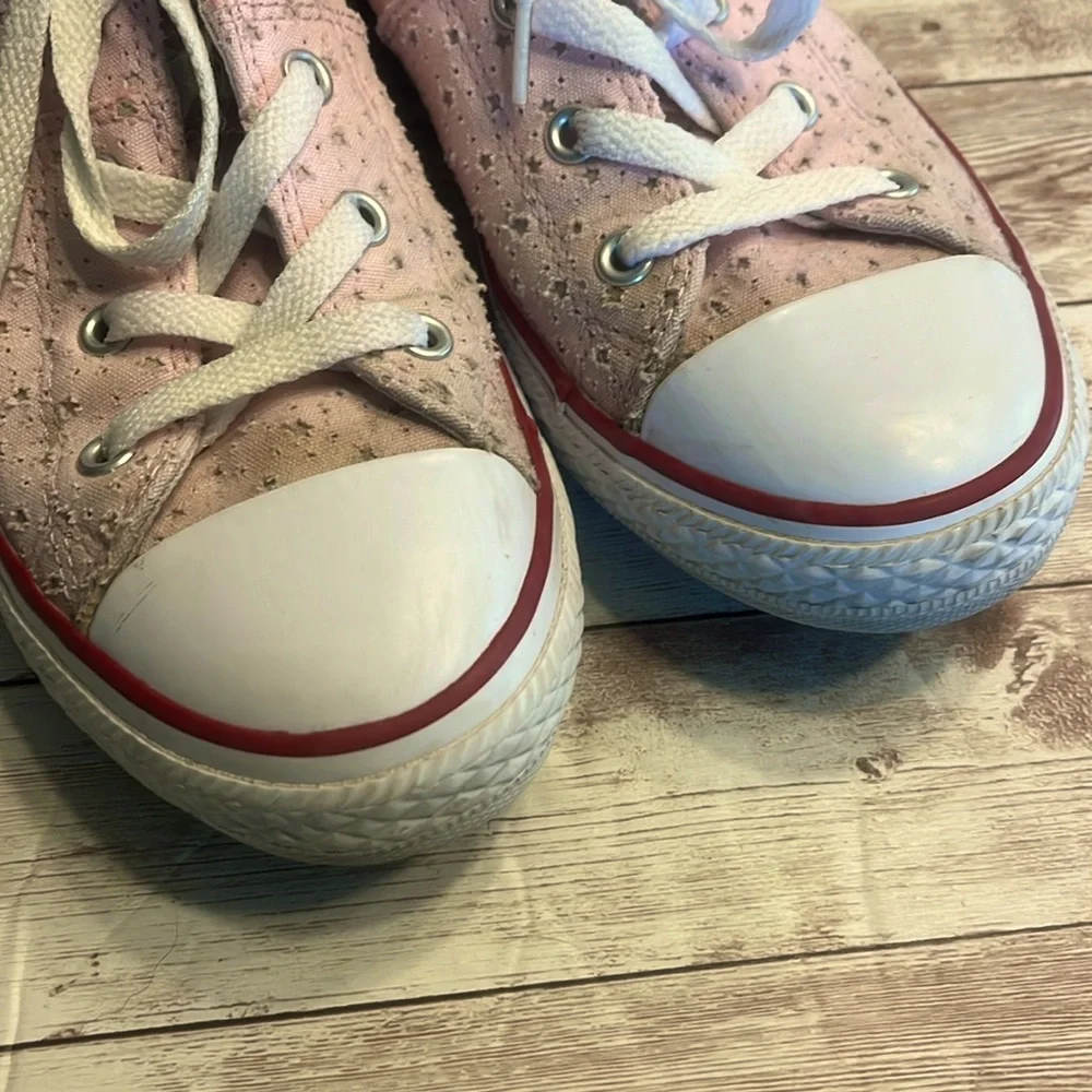 Converse 4 (Kids) Pink Star Cutout Sneakers